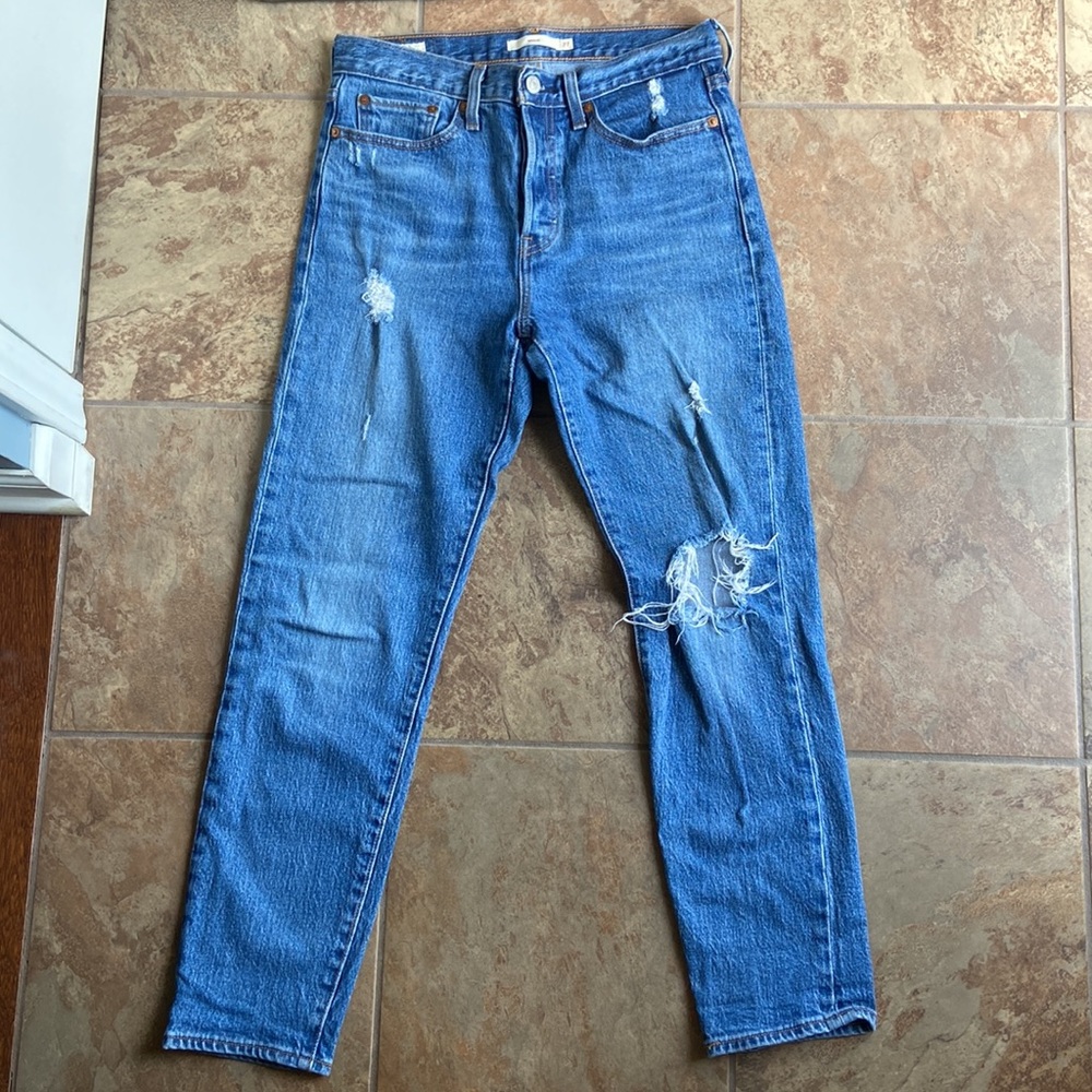 Levi's Premium Denim Distressed Wedgie Icon High-Rise Jeans 27